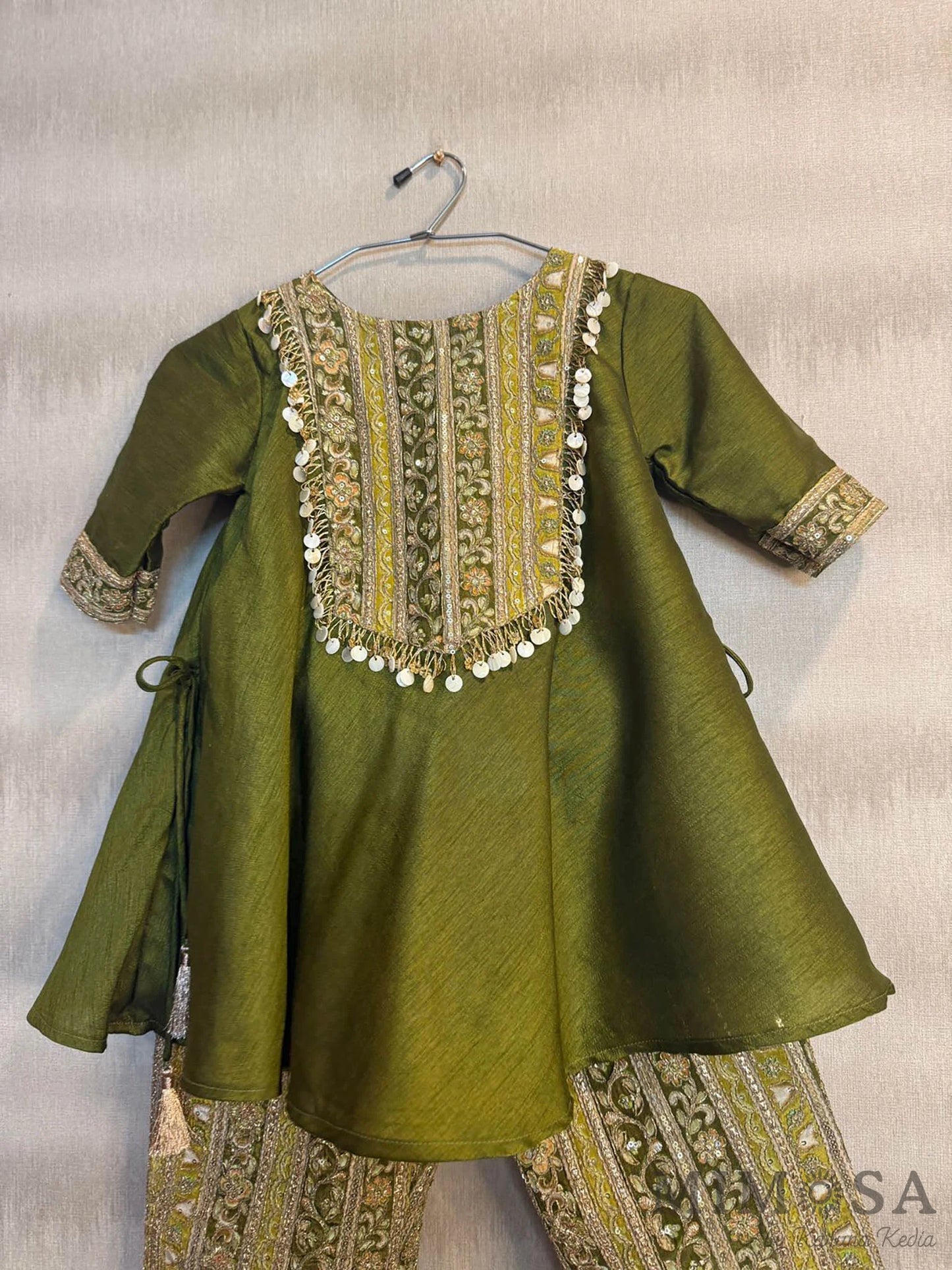 Bambar silk Kurta - with embroidered position print pants all lined with cotton silk