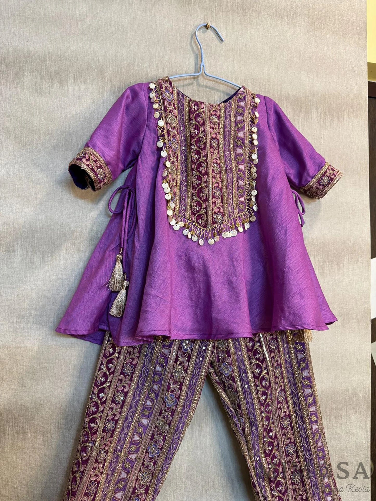 Bambar silk Kurta - with embroidered position print pants all lined with cotton silk