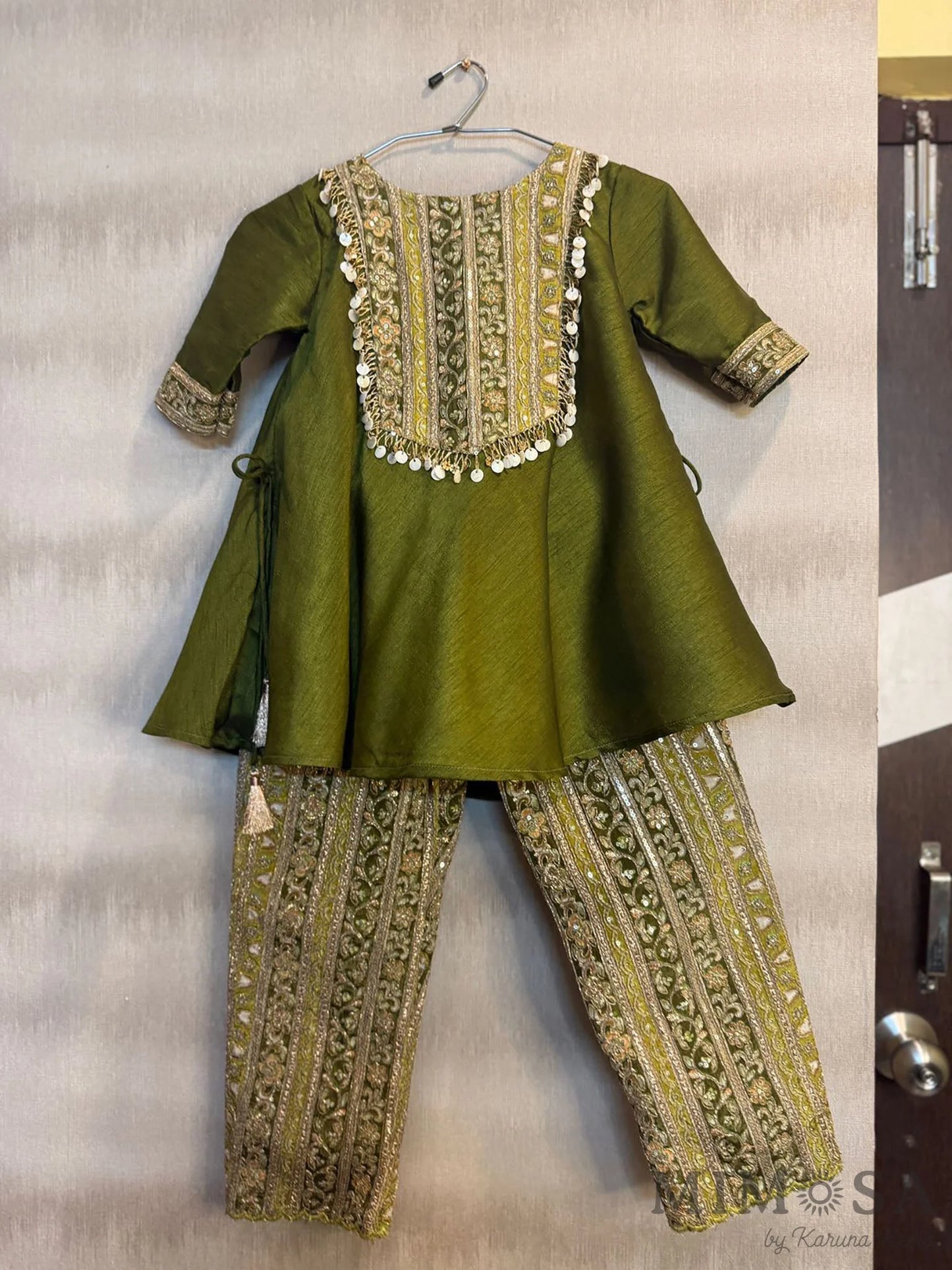 Bambar silk Kurta - with embroidered position print pants all lined with cotton silk