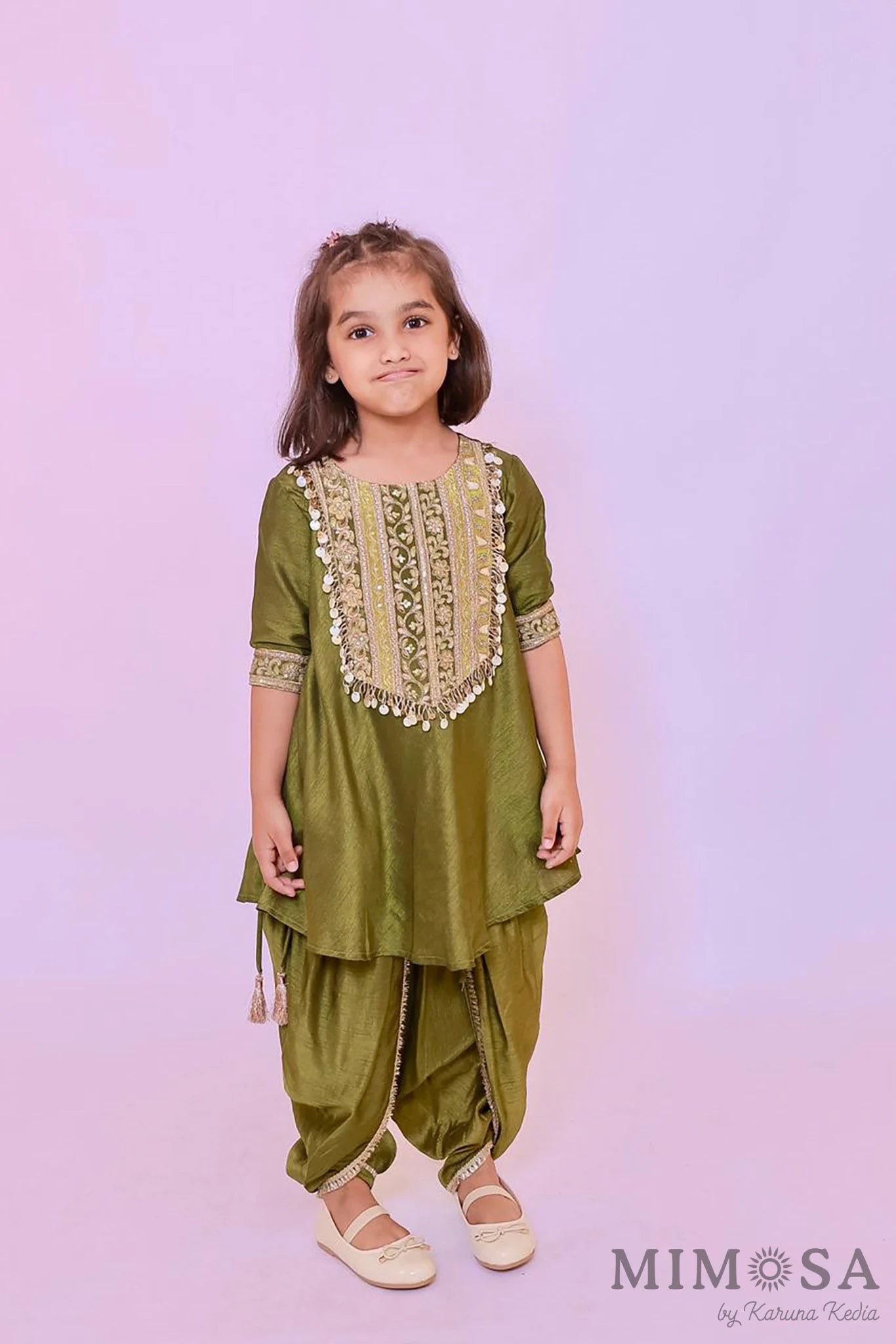 Bambar silk kurti with patched work yolk with tassels hanging and tulip plant