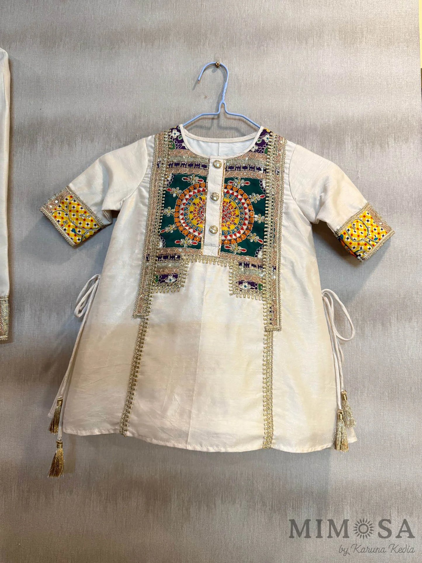 Printed and embroidered patterned suit with pants