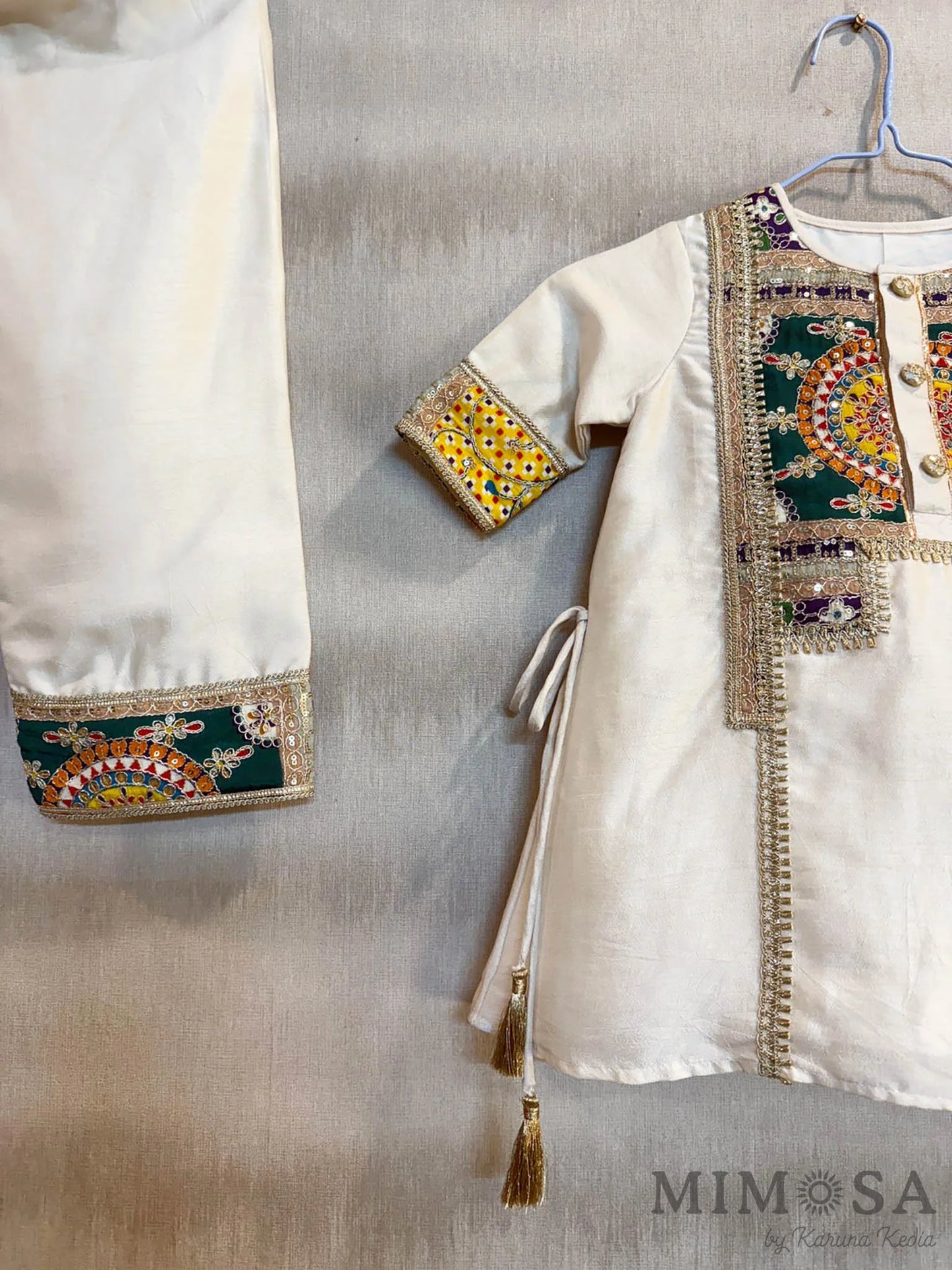 Printed and embroidered patterned suit with pants