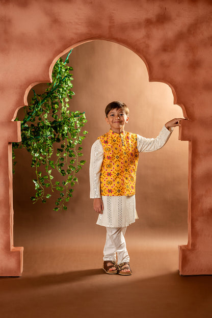 Cream mirrorwork kurta