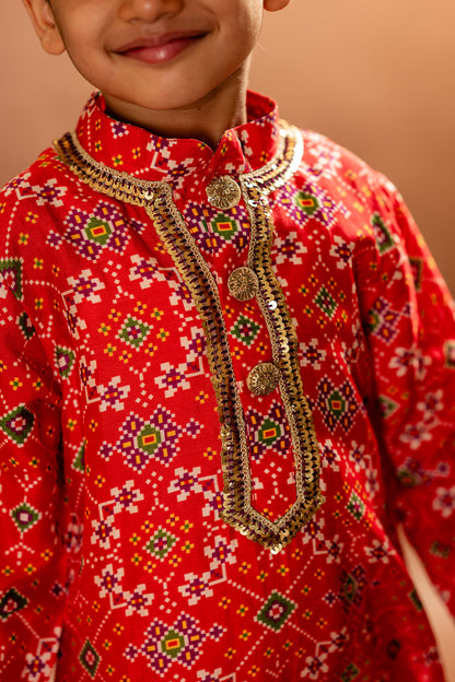 Patola kurta with bronze lace detailing