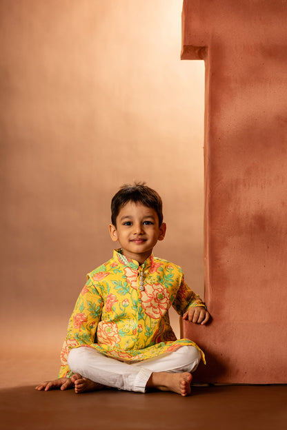 Floral kurta with matching bundi