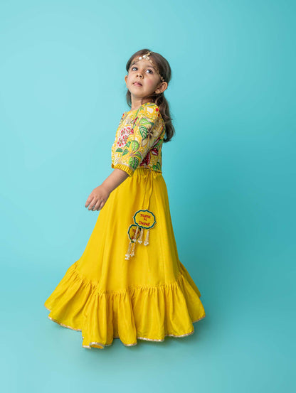 Yellow "mama ki shaadi" lehenga