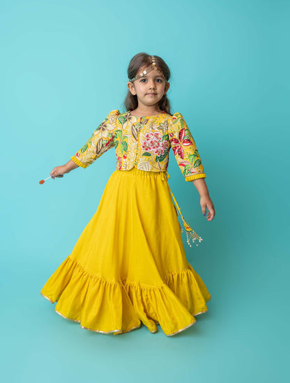 Yellow "mama ki shaadi" lehenga