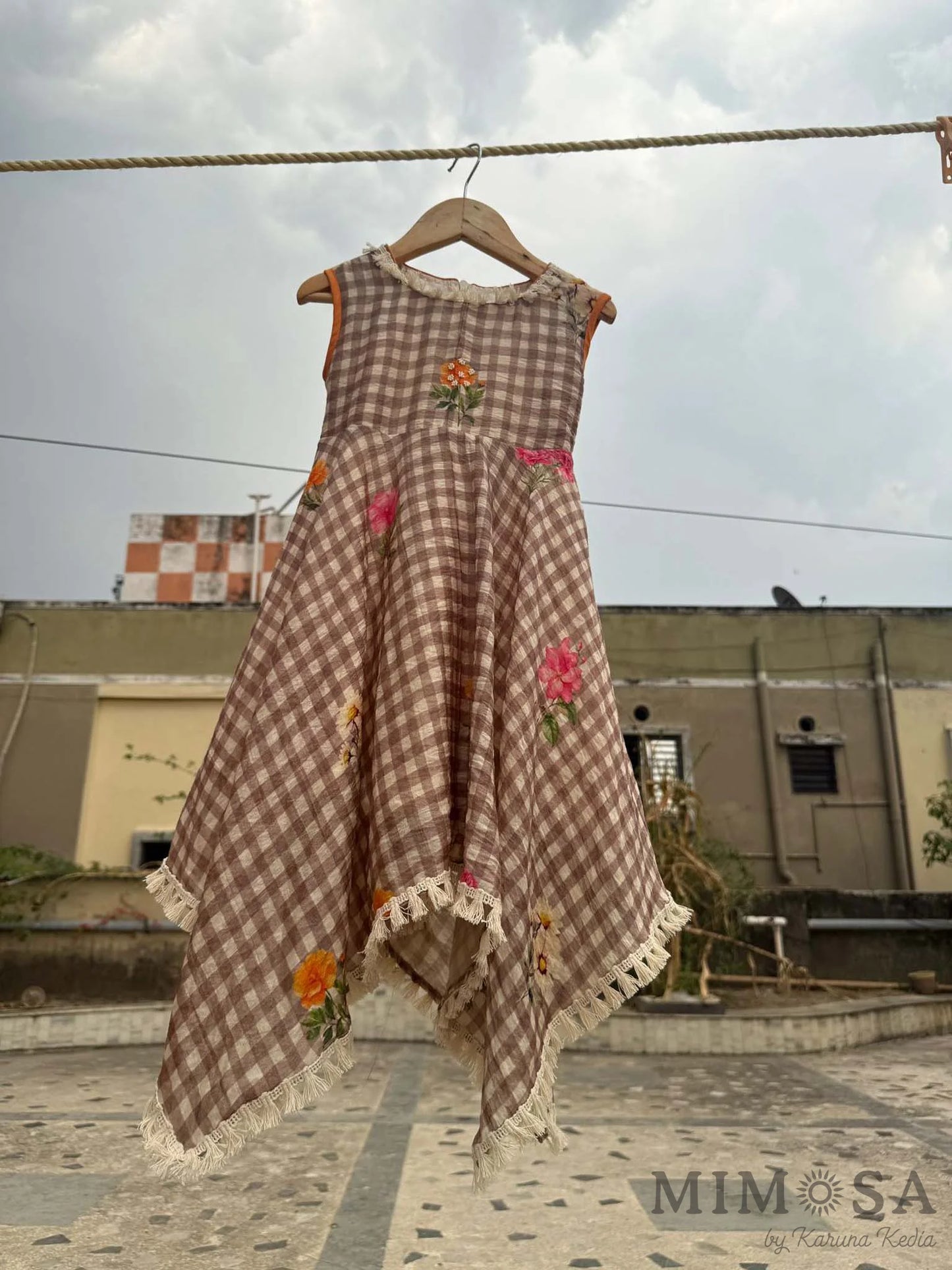 A pretty hand dress in Mogra Chanderi