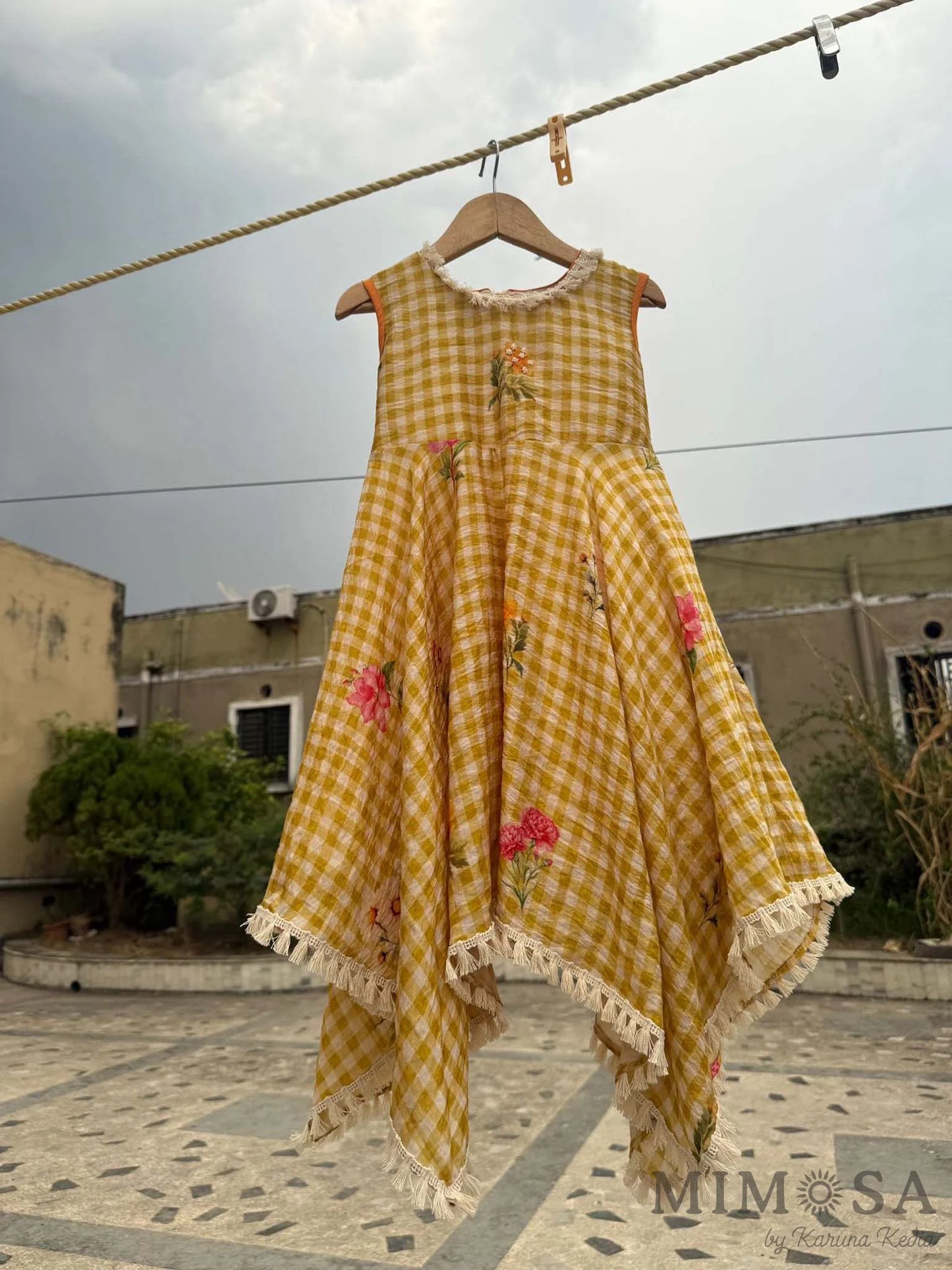 A pretty hand dress in Mogra Chanderi