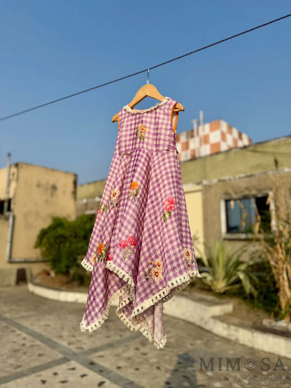 A pretty hand dress in Mogra Chanderi