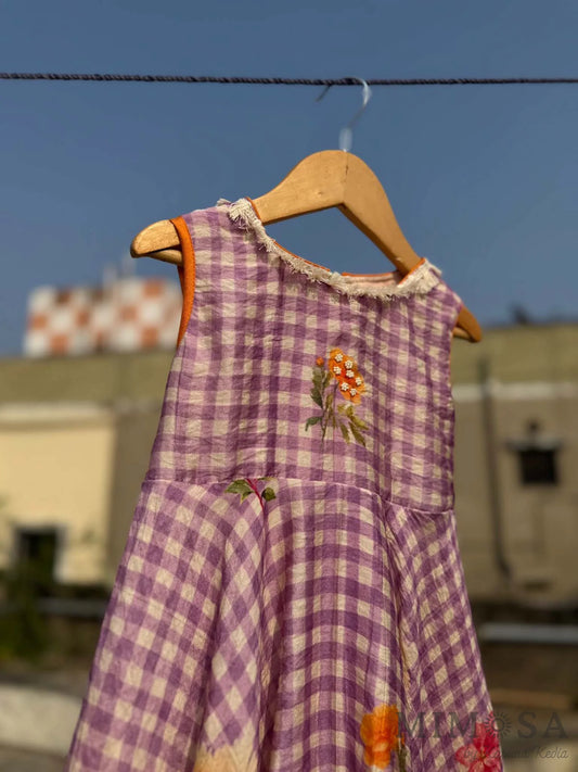 A pretty hand dress in Mogra Chanderi