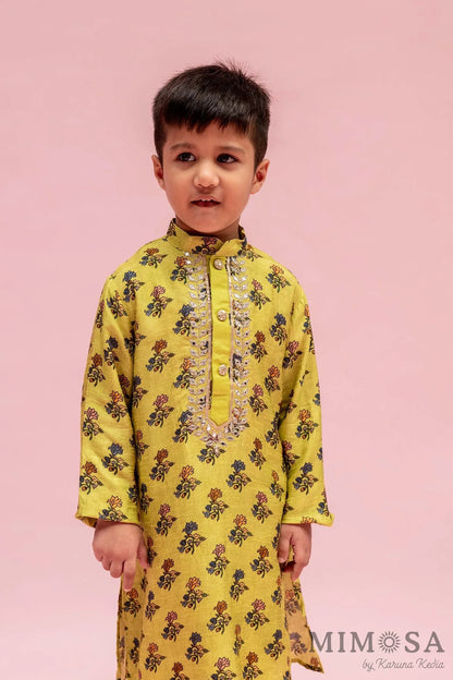 Block Pin, Kurta with Mirror Work and kota border and solid Kulla bottoms