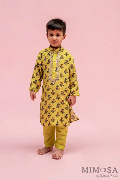 Block Pin, Kurta with Mirror Work and kota border and solid Kulla bottoms