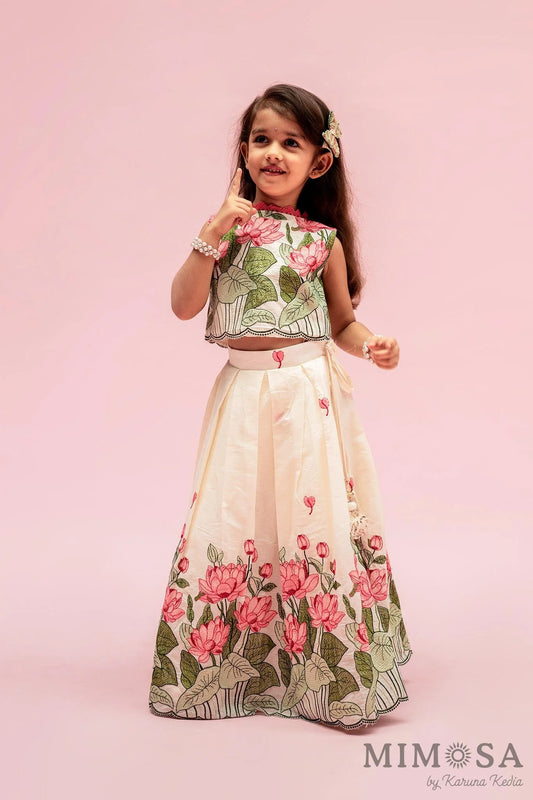 Embroidered top and skirt in Cora, cotton with Lining