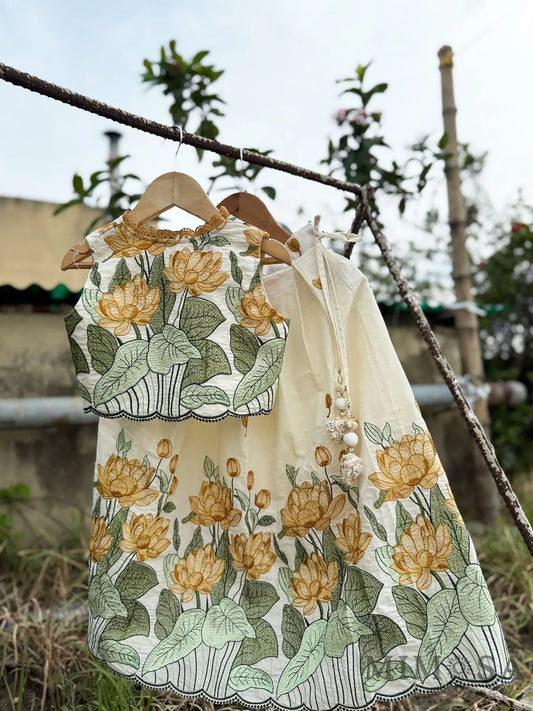 Embroidered top and skirt in Cora, cotton with Lining