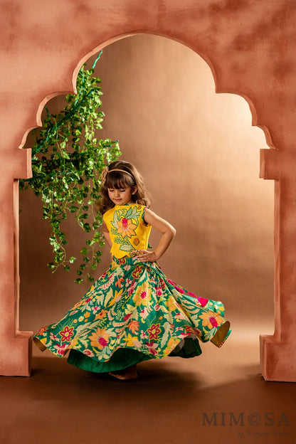 Green floral printed skirt with scalloped embroidered top