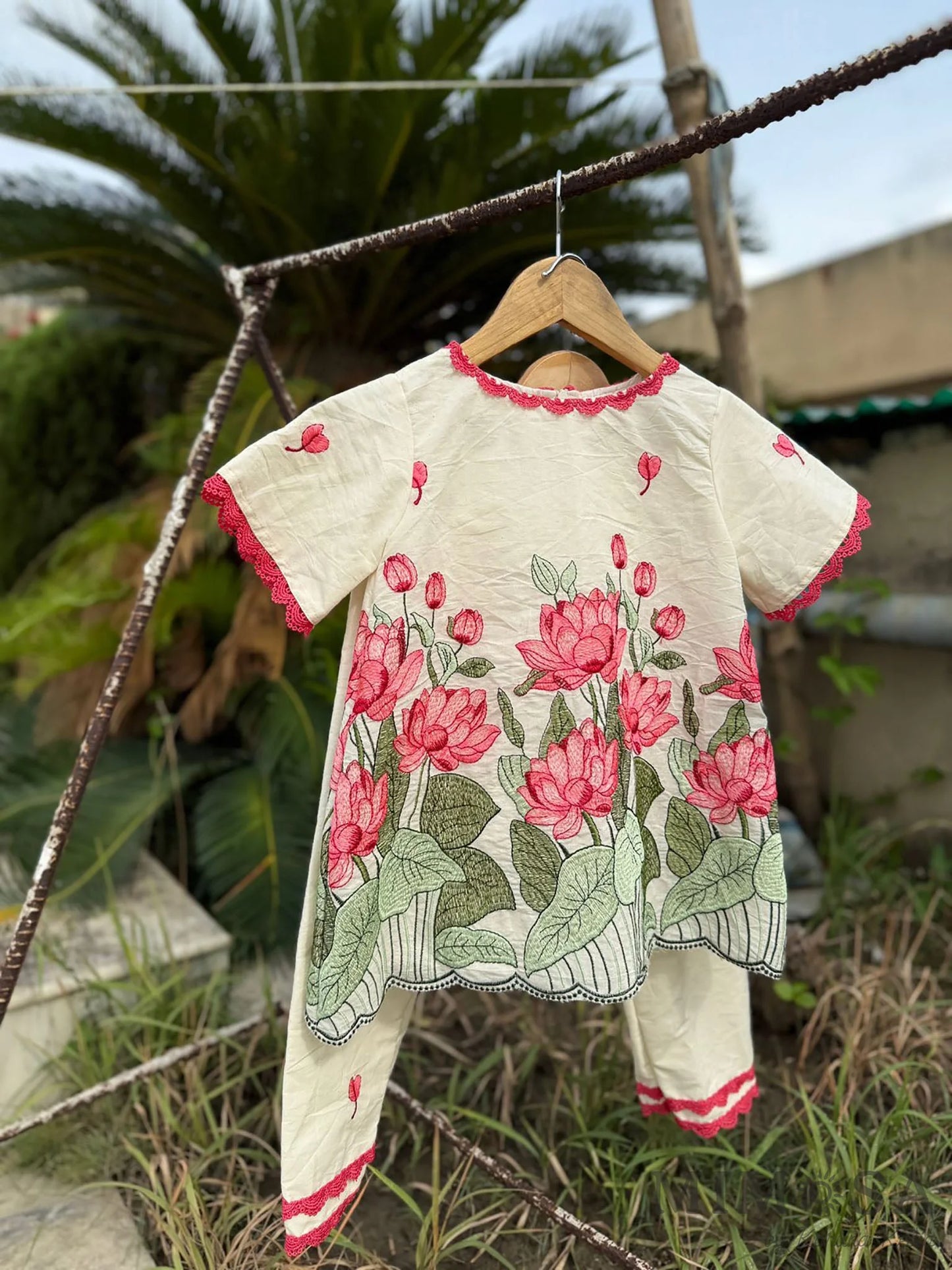 Lotus embroidered Kurta coord set