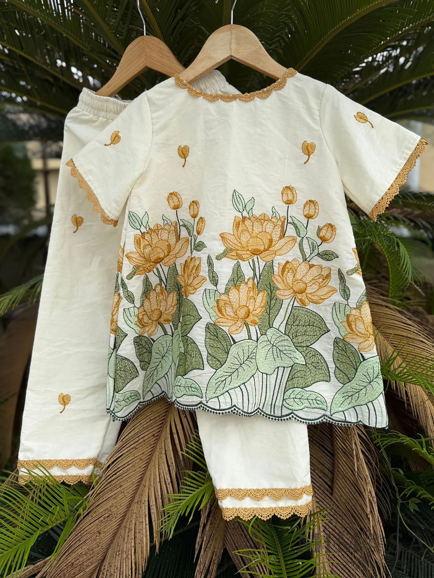Lotus embroidered Kurta coord set