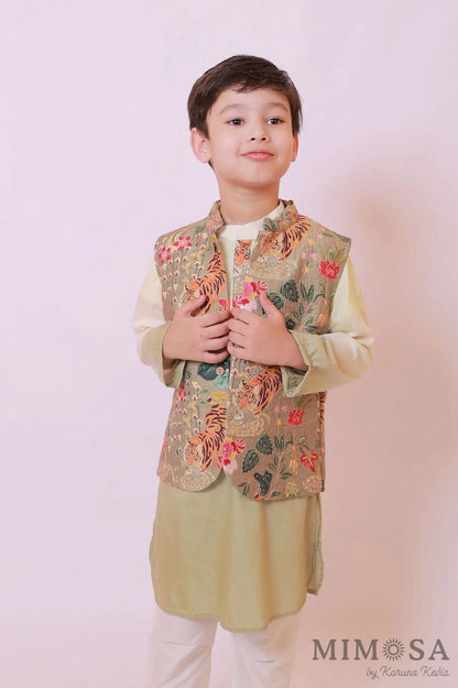 Ombré Kurta with print and embroidery jacket paired with cotton silk bottoms with tiger print