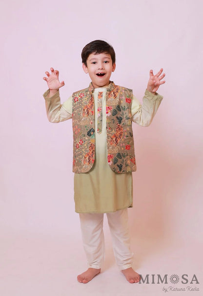 Ombré Kurta with print and embroidery jacket paired with cotton silk bottoms with tiger print