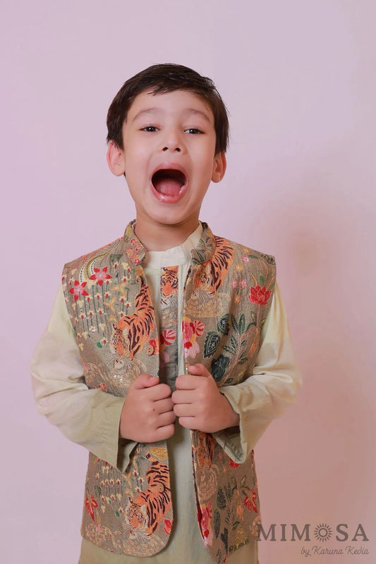 Ombré Kurta with print and embroidery jacket paired with cotton silk bottoms with tiger print