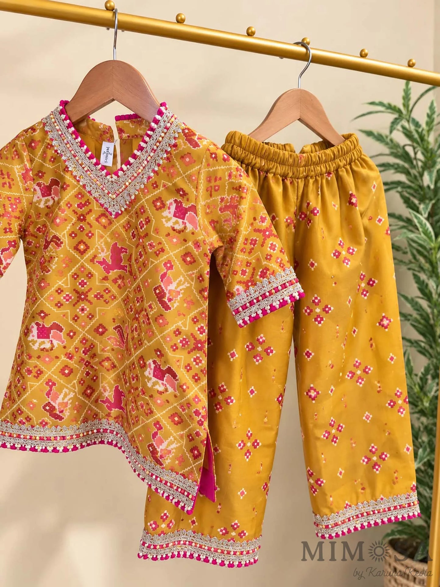 Patola coord set