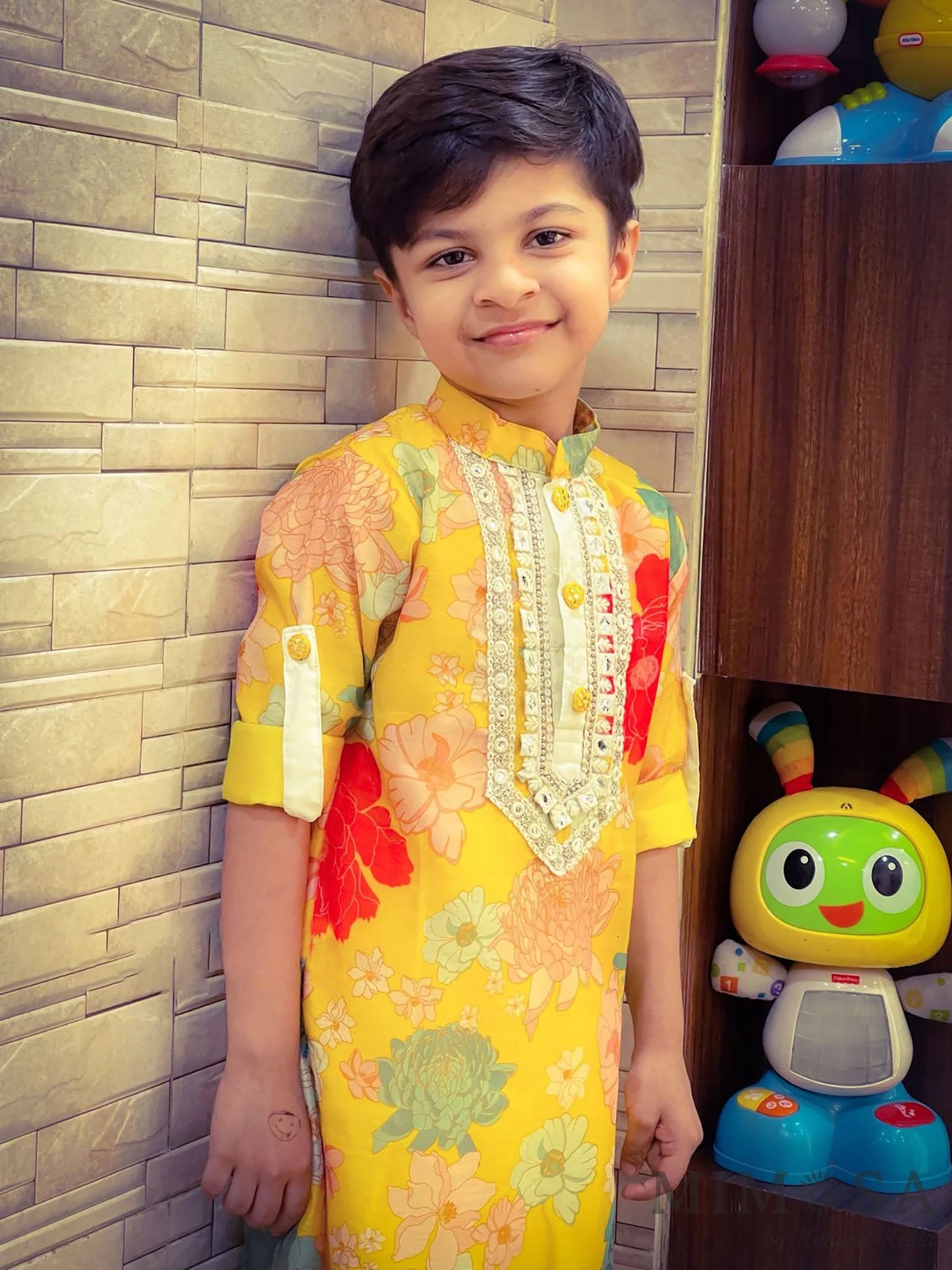 Vibrant floral print lined Kurta with Mirror Work borders comes with bottoms also has roll up sleeves