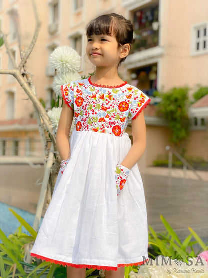 White cotton dress with Mexican floral  embroidery comes with pockets
