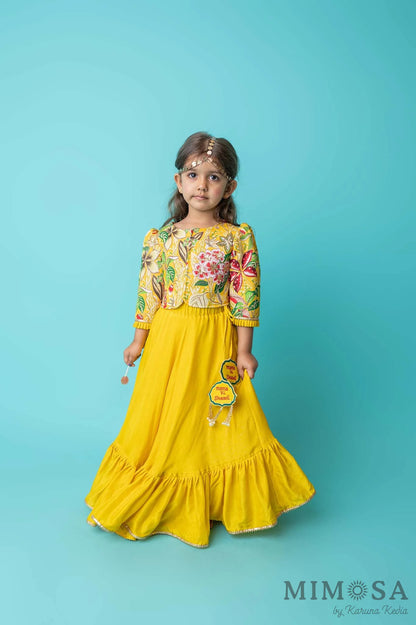 Yellow "mama ki shaadi" lehenga